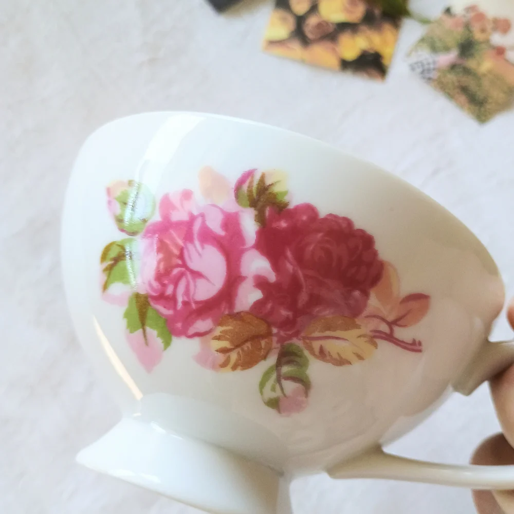🌹 ROSETTE CORE 🌹 VTG squatty white porcelain Japanese teacup, Coquette Style